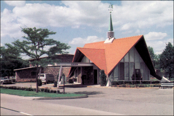 Howard Johnsons Restaurant - Southfield - 25050 Northwestern Hwy - From Highway Host Dot Org (newer photo)